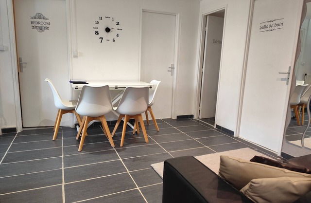 Apartment near Bry-sur-Marne RER station 30 mn from Disney and Paris