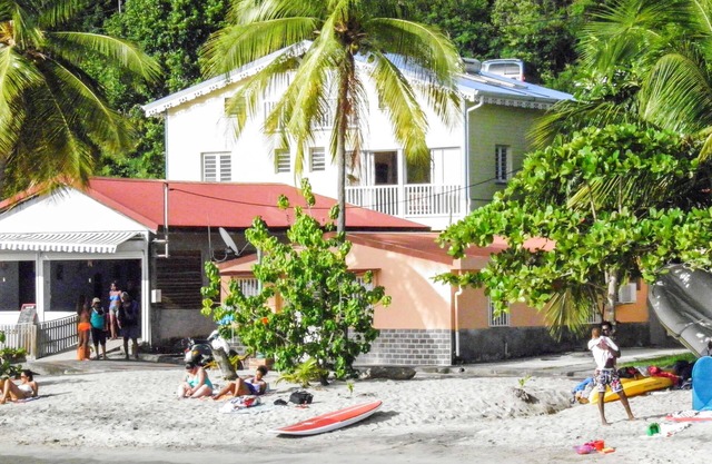 Apartment, near beach, view of the sunset, 2 bedrooms, sleeps 6