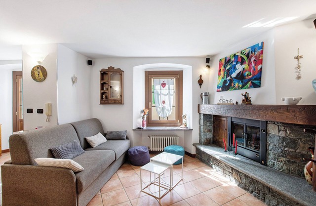 Apartment 'Nel Borgo Di Chatillon' with Balcony and Wi-Fi