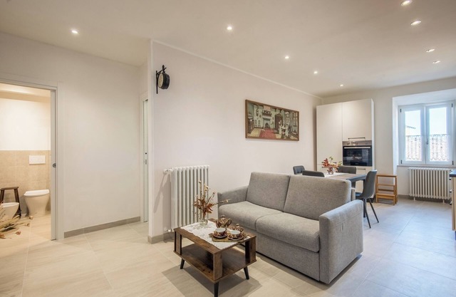 Apartment 'Nel cuore di Radicondoli' with Wi-Fi