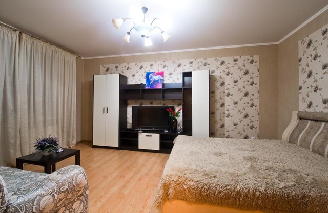 Apartment on Kubanskaya Street