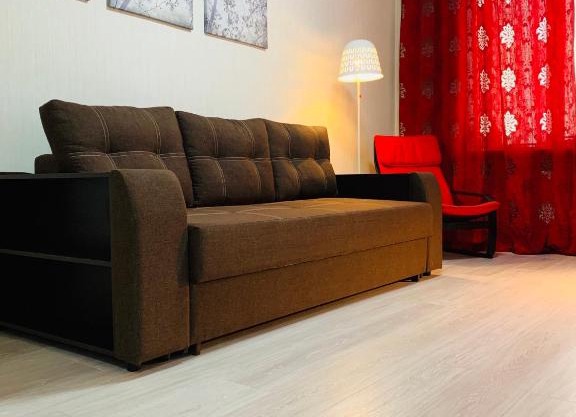 Apartment on Ordzhonikidze 84 Red