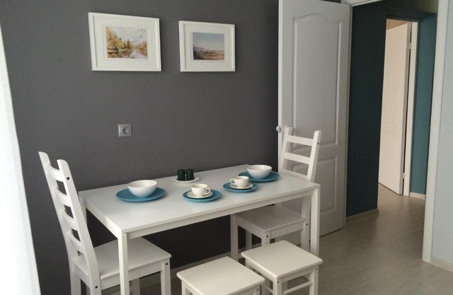 Apartment on Suvorovskaya ulitsa 79