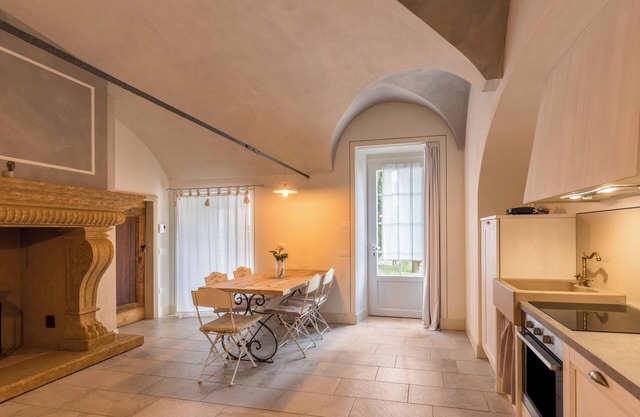 Apartment "Ortensia" in Country House Style with Private Garden & Shared Pool