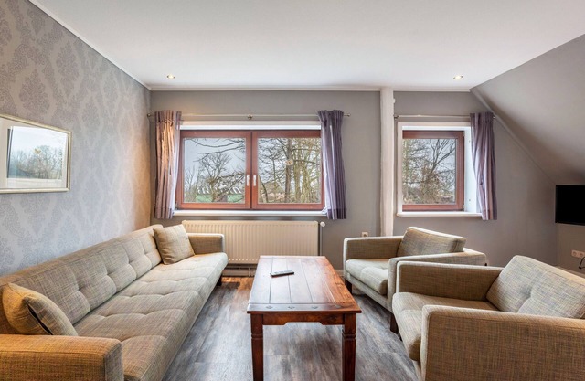 Apartment 'Ostseeblick Fewo 3' with Balcony and Wi-Fi