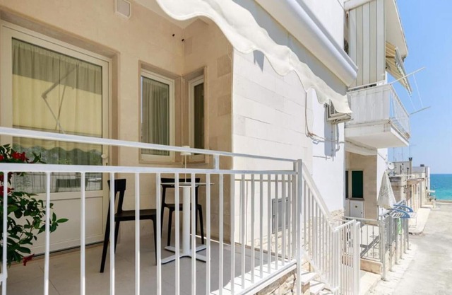 Apartment 'Paramar - Capitolo' with Sea View, Wi-Fi and Air Conditioning