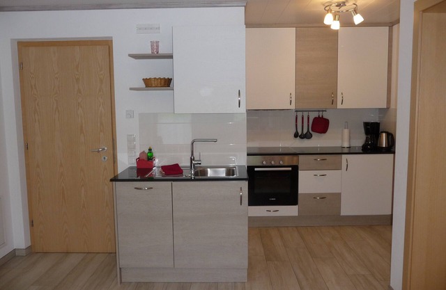 Apartment 'Pirchahof Alpenglühn' with Mountain View, Shared Terrace and Wi-Fi