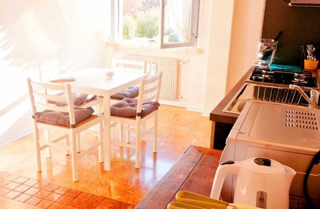 Apartment + private parking 30 meters from the F. S