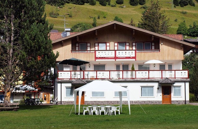 Apartment "Residence Cristina" with Mountain Views, Garden & Balcony