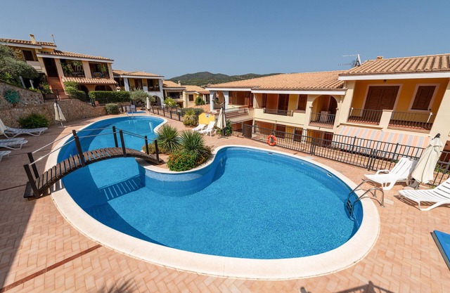 Apartment "Residenza del Sole 1" with Shared Pool & A/C