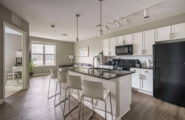 Apartment Right Outside Downtown