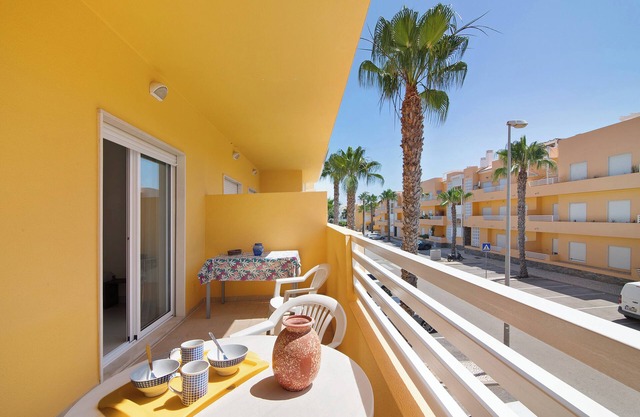 Apartment 'Royal Cabanas Golf 88' with Shared Pool, Shared Garden and Air Conditioning