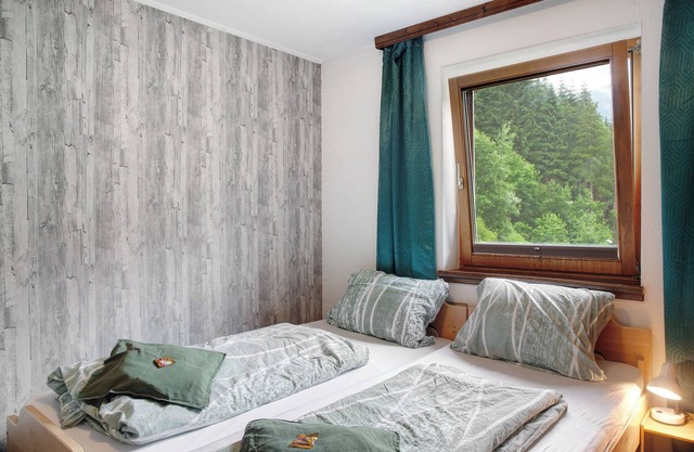 Apartment "Sonnberg" at Molltaler Appartements with Mountain View, Balcony & Wi-Fi