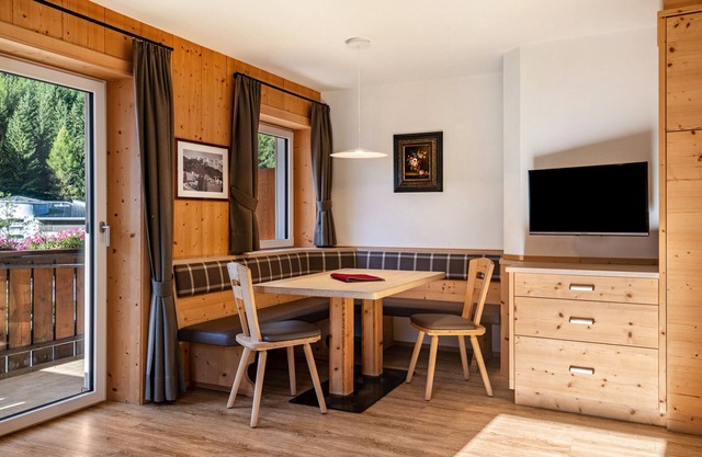 Apartment "Stoffelapartments - Martina" with Mountain View, Shared Terrace & Wi-Fi