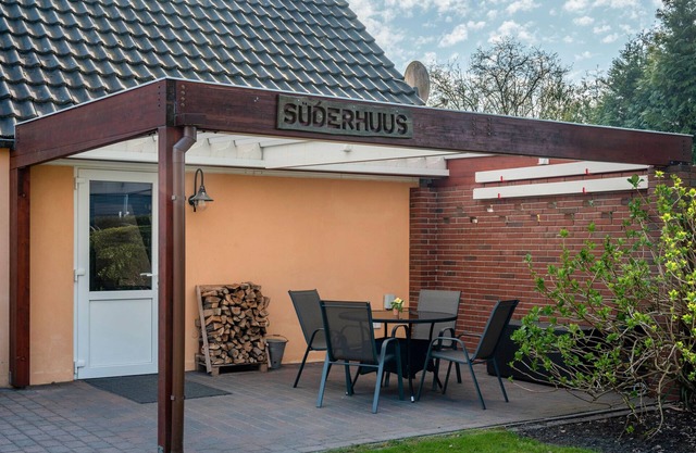 Apartment 'Süderhuus' with Private Terrace, Private Garden and Wi-Fi