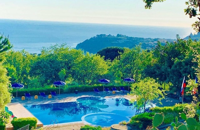 Apartment surrounded by Nature with a view of the Coast of the Gods