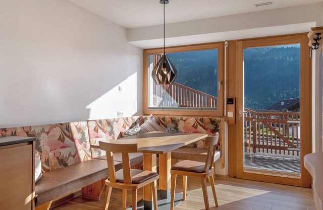 Apartment 'Villa Solinda App Vivaldi' with Mountain View, Private Terrace and Wi-Fi