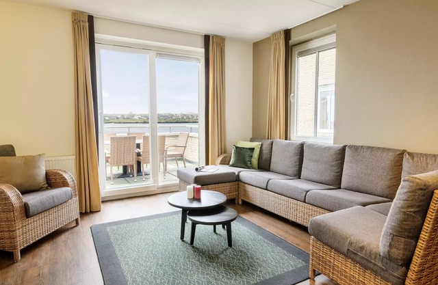 Apartment Waterfront 6 People