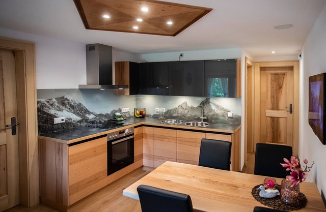 Apartment "Watzmann", 1-4 people, approx. 85 m², 2 bedrooms, kitchen, balcony
