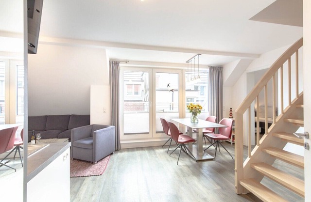 Apartment wind force 9