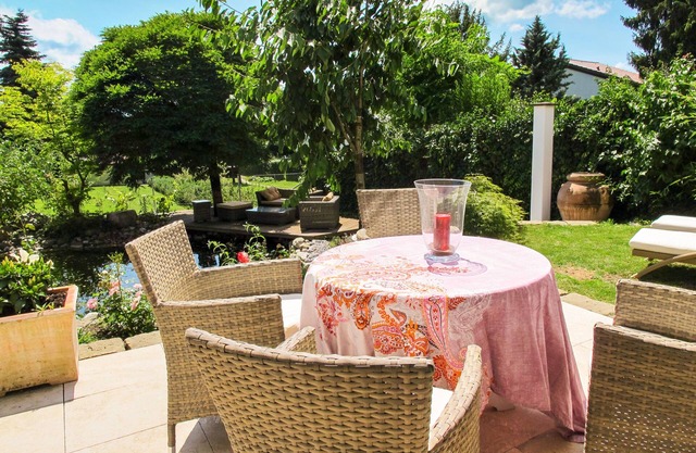 Apartment with a beautiful terrace and large garden