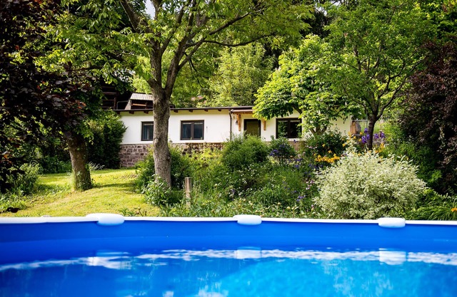 Apartment with garden in the center