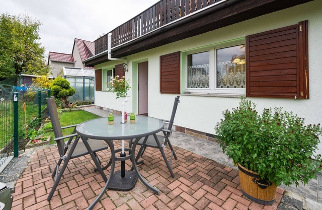 Apartment with private terrace in Lichtenhain