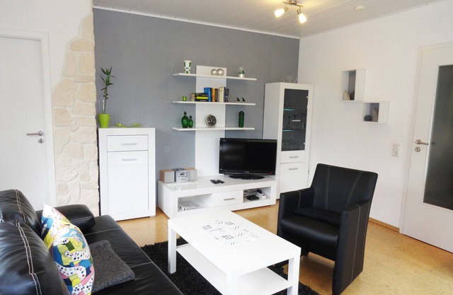 * Apartment with terrace in wonderful surroundings