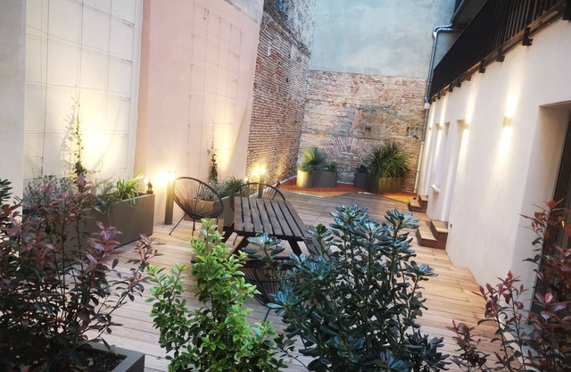 Apartment with terrace and air-conditioning for 6 people -hyper centre-.