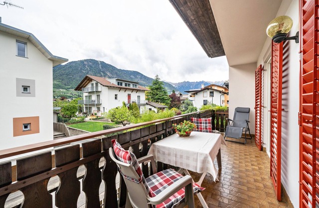 Apartment 'Wohnung Vigiljoch Haus Pfattner' with Mountain View and Balcony