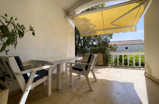 Apartments Ante (13961-A2) - Mandre - island Pag
