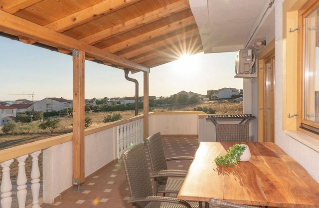 Apartments Sanja (13501-A2) - Povljana - island Pag