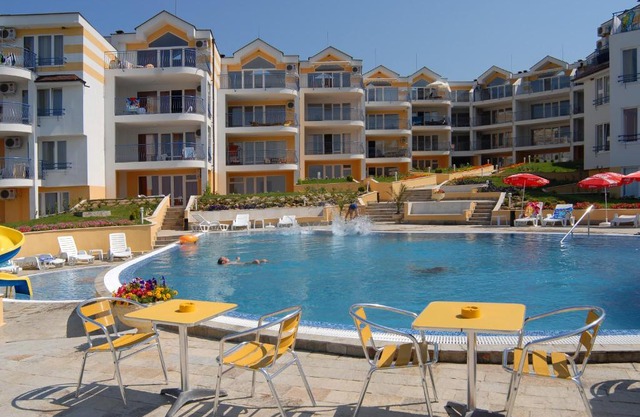 Apartments in Complex Panorama
