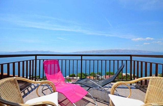 Apartments Ivanka (67921-A4) - Senj