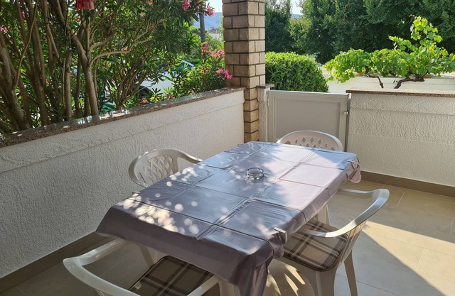 Apartments Ivo (21431-A1) - Pag - island Pag