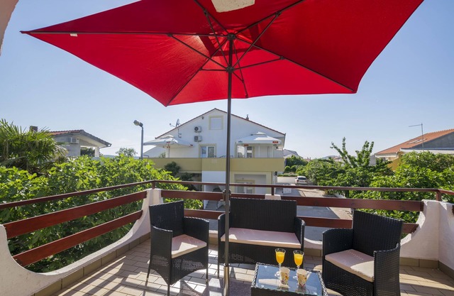 Apartments Katarina (48001-A1) - Pirovac