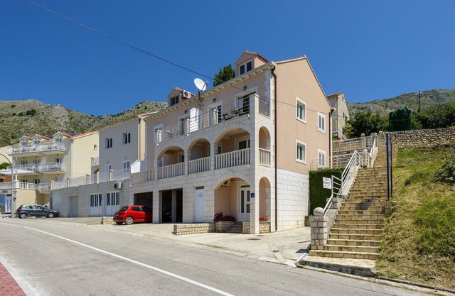 Apartments Maris-Comfort One Bedroom Apartment with Terrace and Sea view