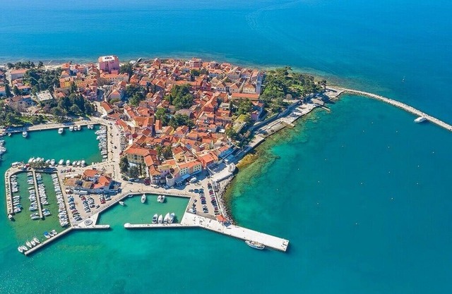 Apartments Nevenka, (14134), Novigrad, Croatia
