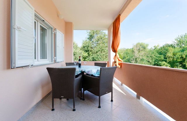 Apartments Slavica (88021-A2) - Lopar - island Rab