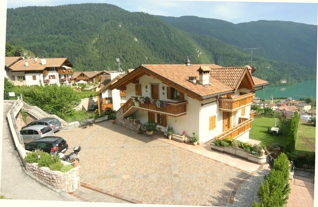 Apartments with large balconies and spectacular views of Lake Molveno *