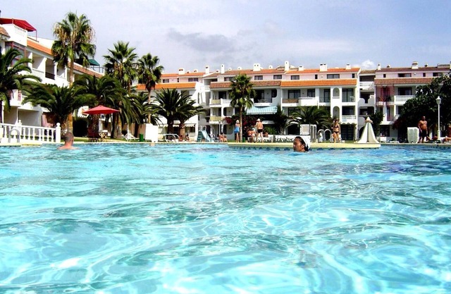 APCOSTAS Habitat Playa Romana /One Bedroom and bunk beds