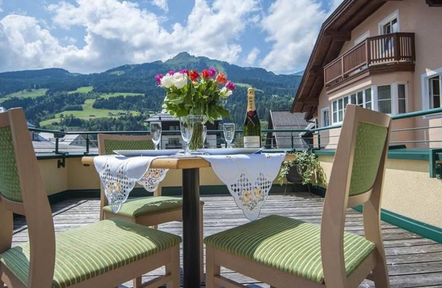 App. No. 4, shower, WC, 2 bedrooms, 55 m2 - Kaiser-Franz, apartment house