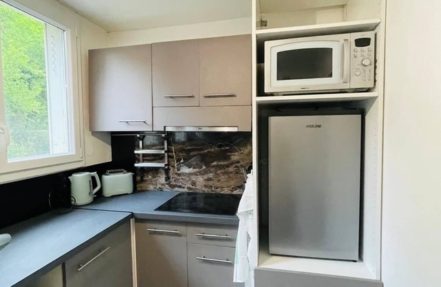 Appart Guy Môquet 2 BEDROOMS + OFFICE + Transfer shuttle available