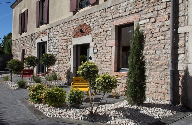Appart Hotel Eugenie