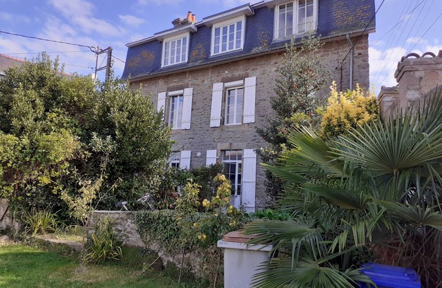 Appartement 3 Pièces Dans Belle Maison, Jardin Clos, à Saint-servan