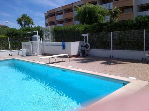 Appartement 4 personnes 5mn plage Piscine wifi parking