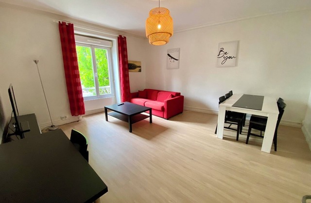 Appartement 45 Mètres Carrés Proche Centre Ville et Facultés/ecoles