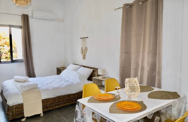 Appartement Avec Piscine et vue sur Parc