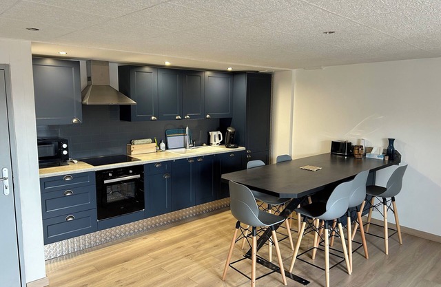 Appartement Avec Tous Commerces à 2 mn à Pieds