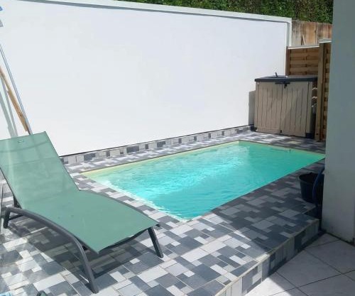 Appartement charmant avec piscine privée à Sainte-Marie, 40 m²